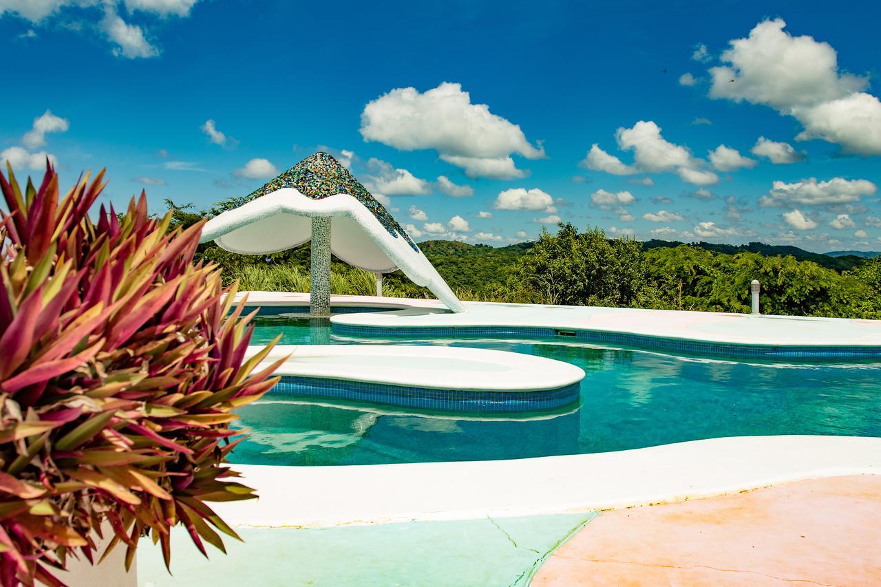 تولا Two Brothers Surf Resort المظهر الخارجي الصورة