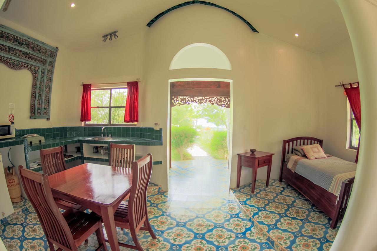 تولا Two Brothers Surf Resort المظهر الخارجي الصورة